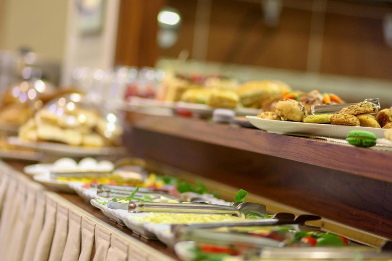 Somya Hotel Gebze Bagian luar foto